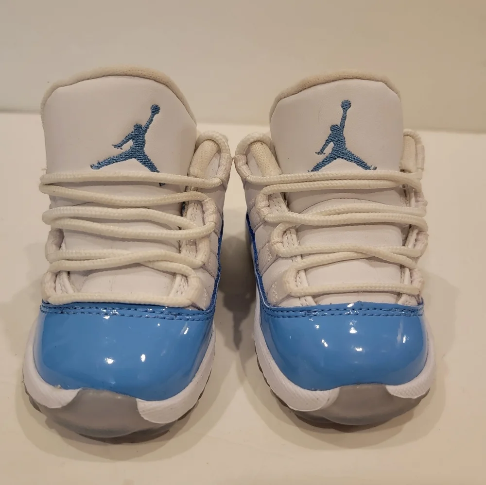 Air Jordan 11 Retro XI Low 505836-106 UNC Blue 5c sneakers
